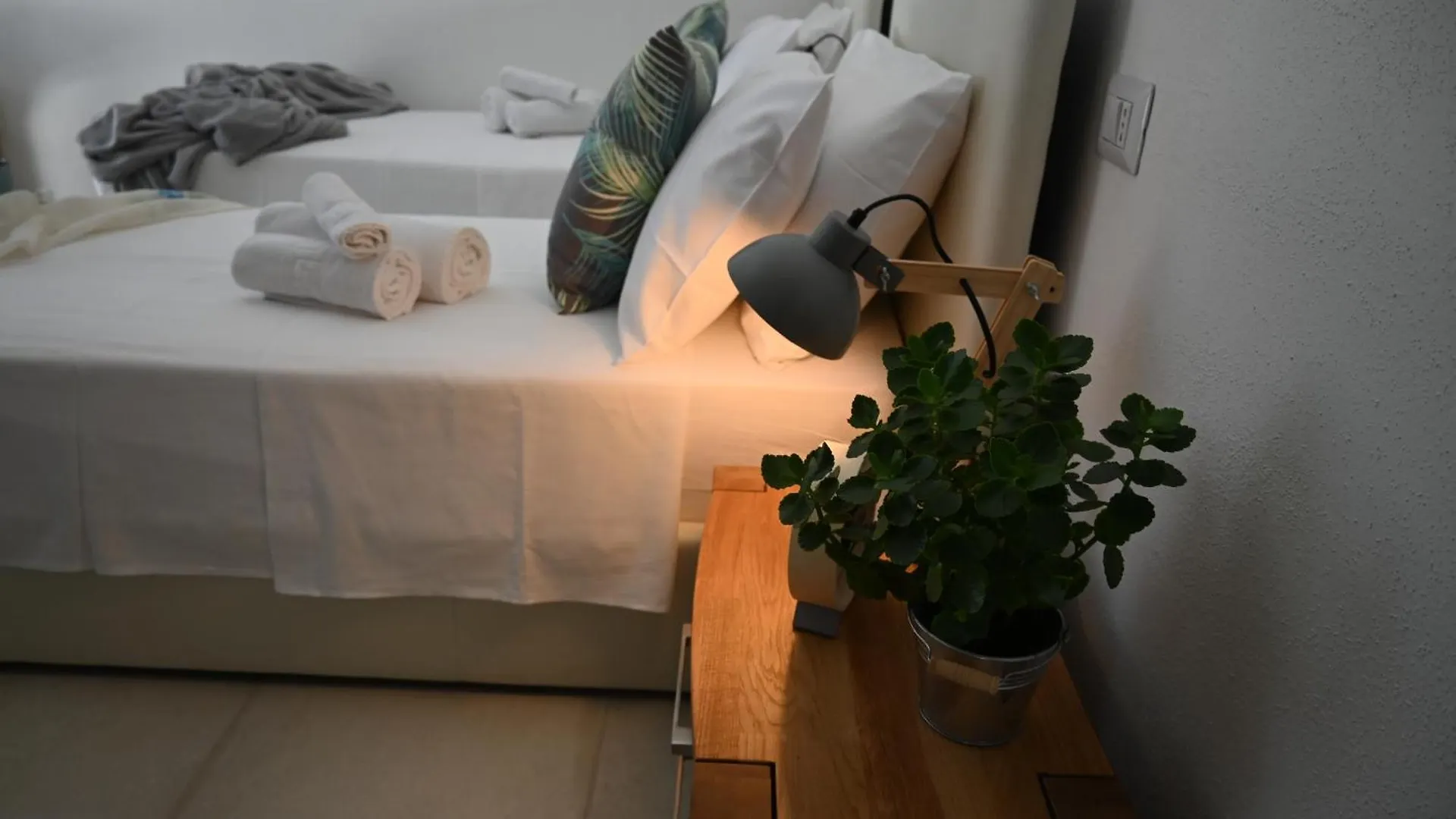 Дом отдыха Homelyfeeling Кастельнуово-дель-Гарда Италия